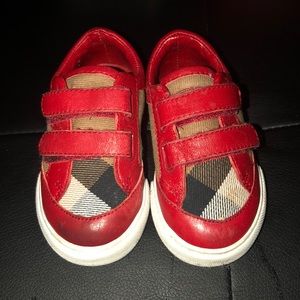 Burberry trainers size 19 aka 4c